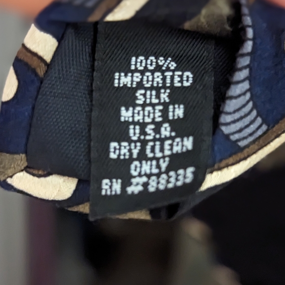 ZIGGURAT Longs Mulberry Neckwear Mens Designer Ties 100% Silk. Made in USA - Picture 7 of 11